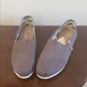 Toms slip-on shoes. Chocolate brown. Size 8.
